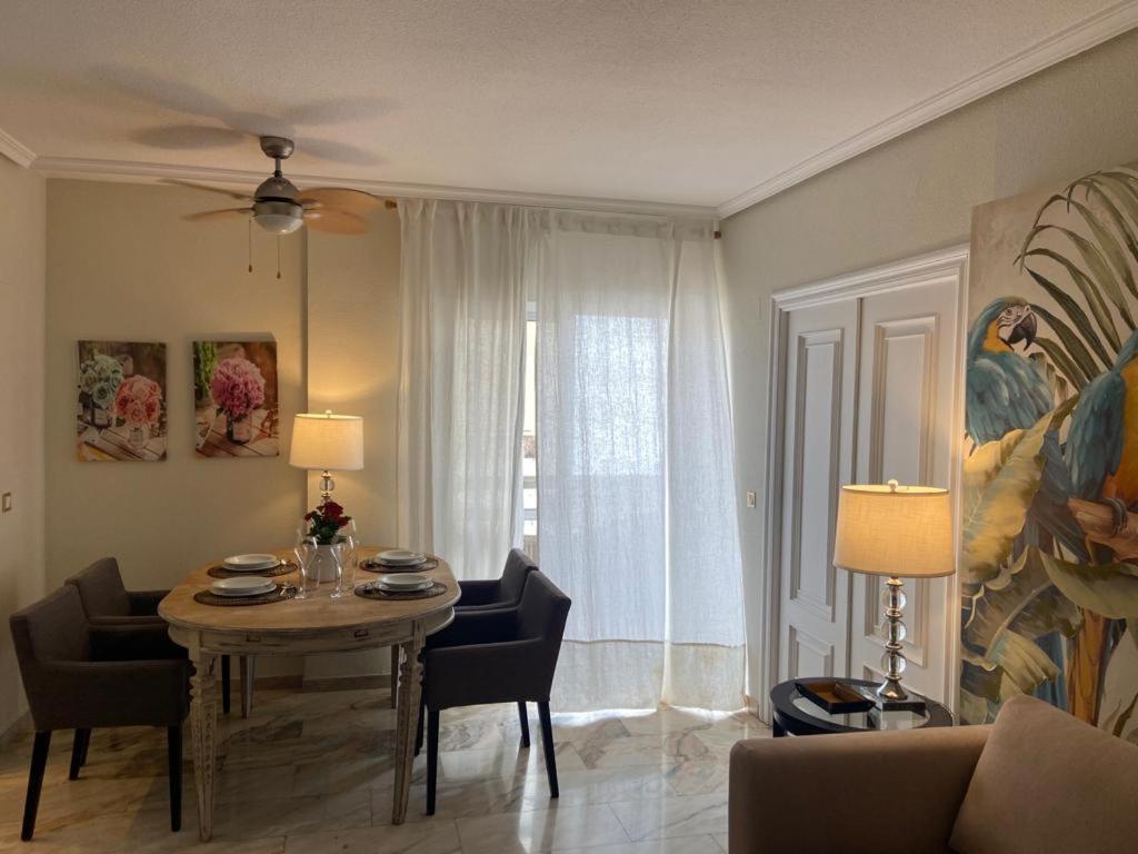 Precioso Apartamento Los Remedios Triana Plaza Espana Y Centro Historico Sevilla Eksteriør bilde